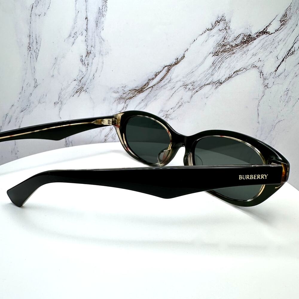 New Burberry Sunglasses Black Vintage Check Oval Gold Logo Womens New BURBERRY - Picture 14 of 16